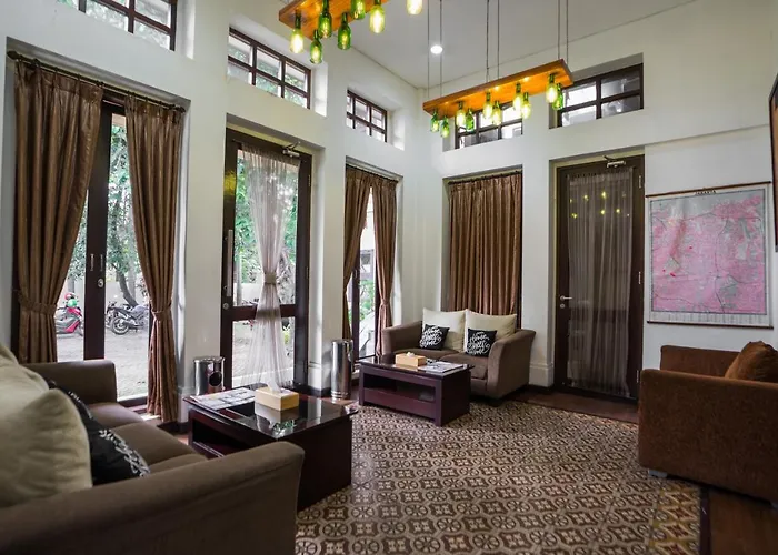 Jambuluwuk Residence Menteng