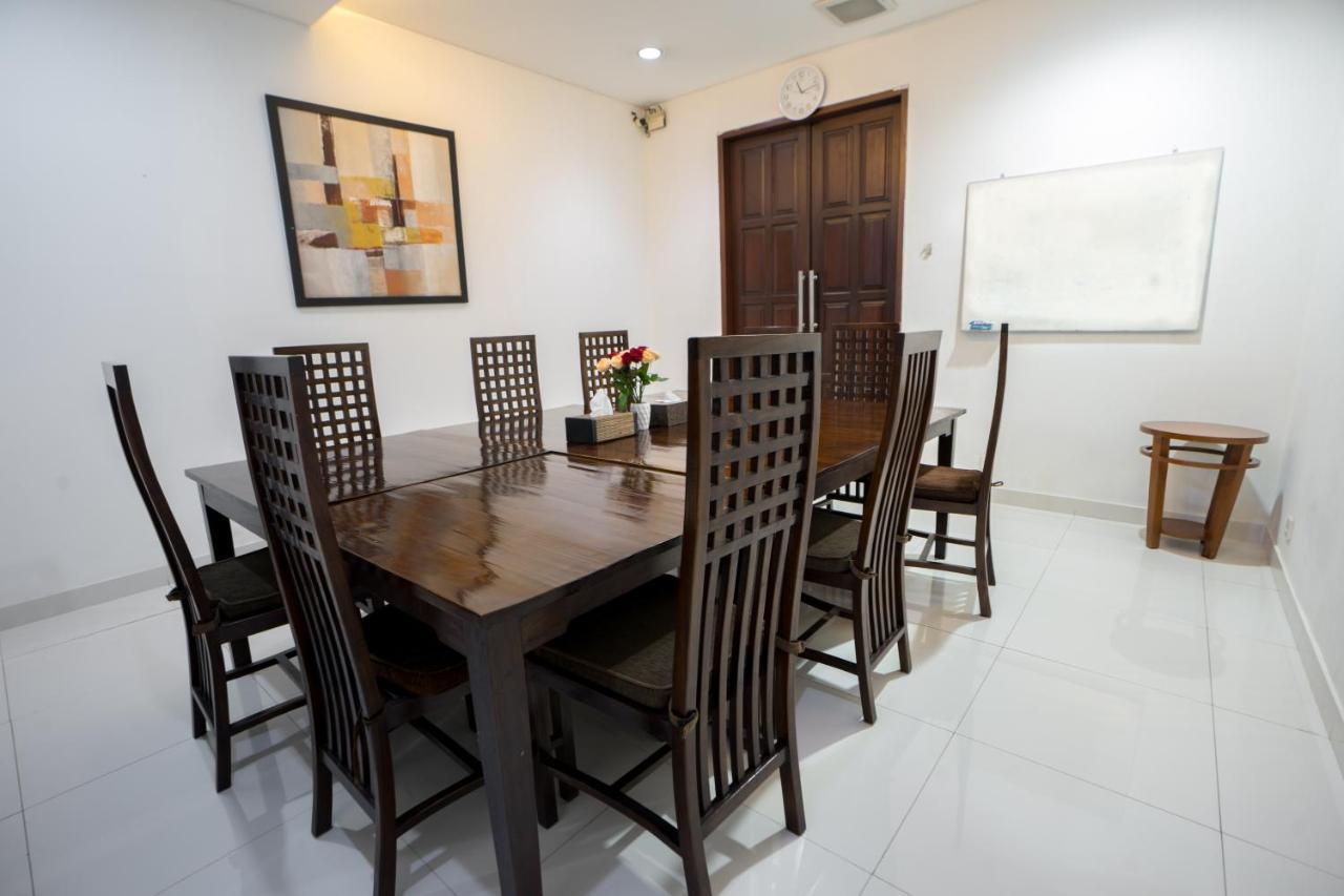 Rumah tetamu Jambuluwuk Menteng 3*