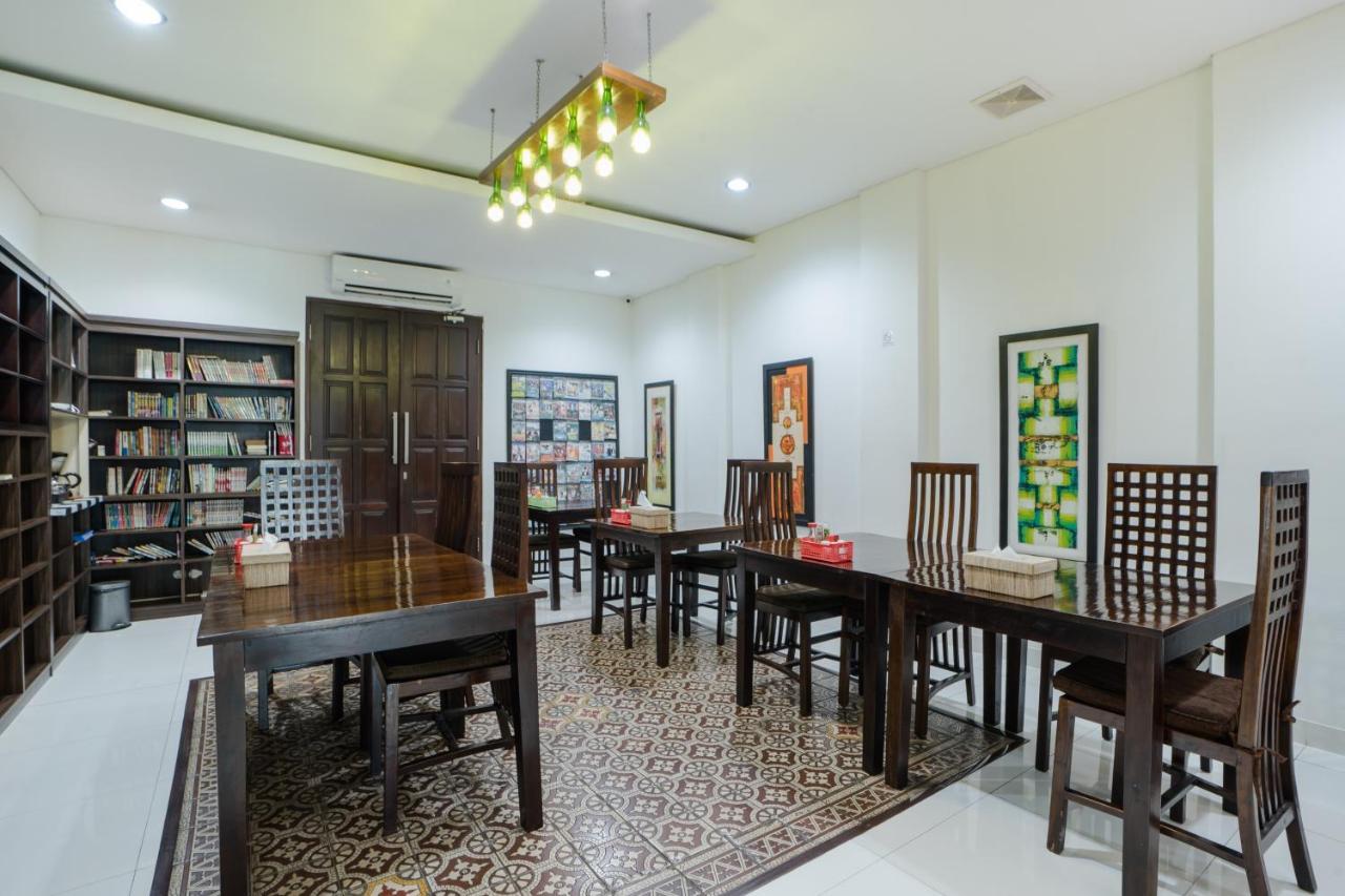 Jambuluwuk Menteng Rumah tetamu